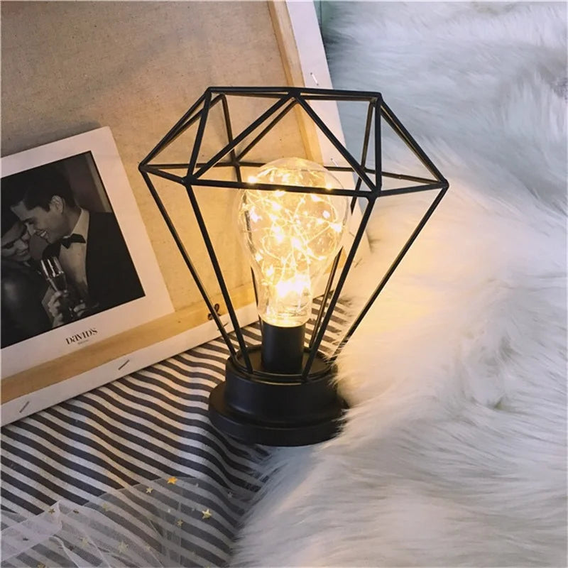 Lâmpada retrô, ideal para decoração e iluminação noturna.